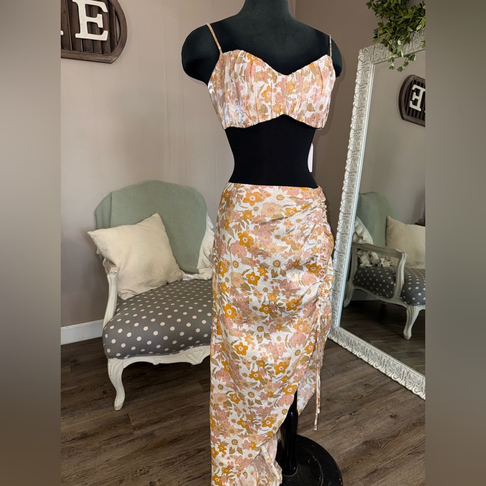 RUMER • Paloma Floral Skirt and Top Set - Picture 12 of 16